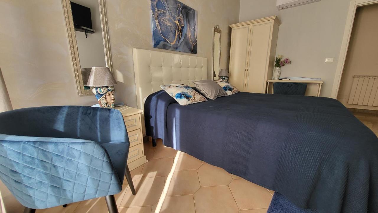 Ferienwohnung Marifra Flats Taormina Exterior foto