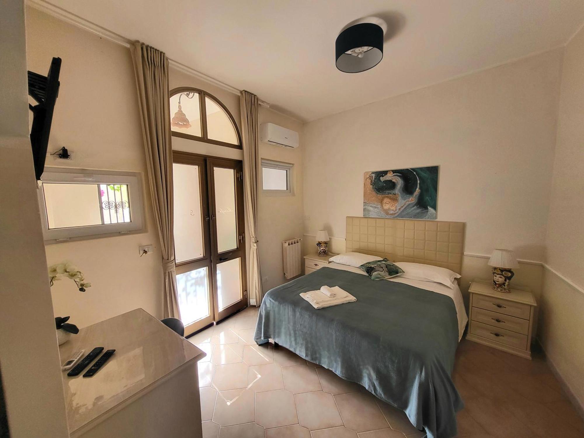 Ferienwohnung Marifra Flats Taormina Exterior foto