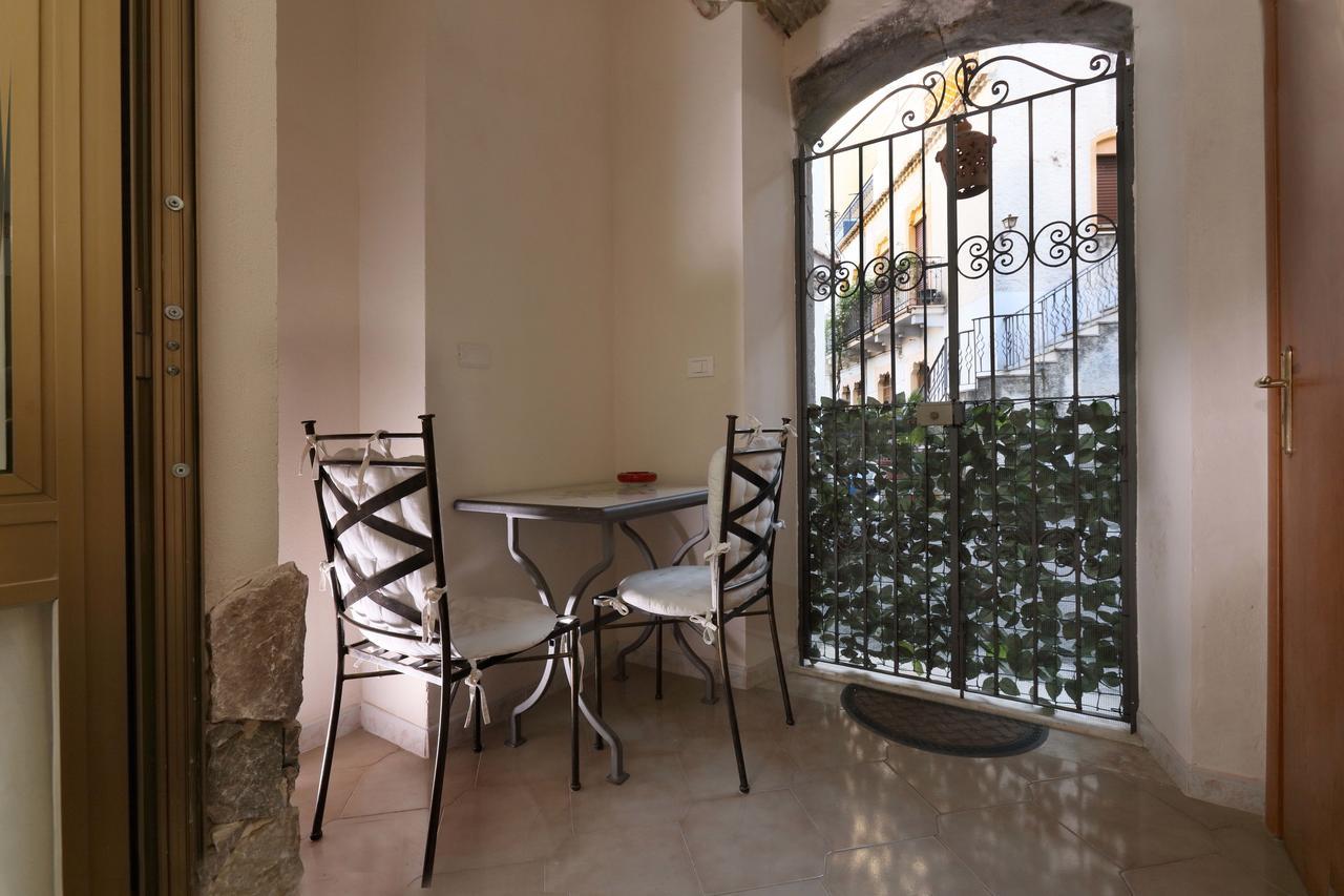 Ferienwohnung Marifra Flats Taormina Exterior foto